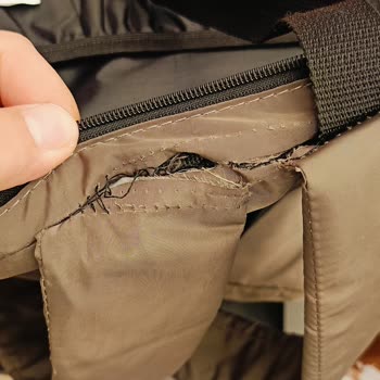 Yeni Aldığım Çanta Hemen Yırtıldı