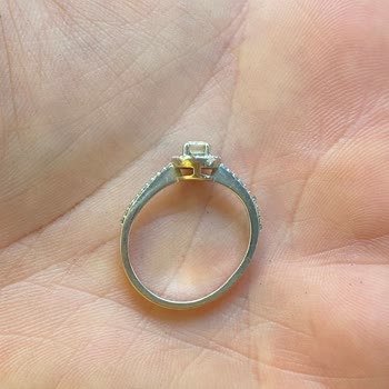 Zen Pırlanta'da Hayal Kırıklığı: Yamulan Yüzük Ve Düşen Taşlar