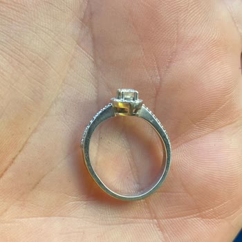 Zen Pırlanta'da Hayal Kırıklığı: Yamulan Yüzük Ve Düşen Taşlar