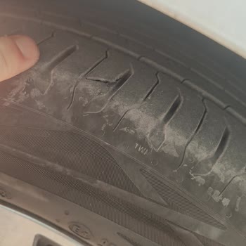 Ford Focus Ön Lastik Sorunu ve Garanti Desteği Eksikliği