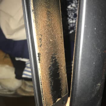 Arzum Düzleştirici Plakalarında Soyulma ve Yapışma Sorunu