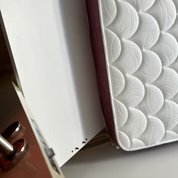 Kırık Karyola ve Sorumsuz Hizmet