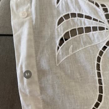 Koton Gömlek Düğmeleri İlk Yıkamada Karardı