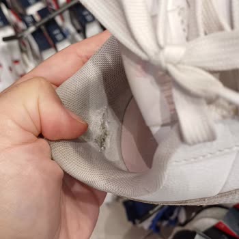 Puma Ayakkabıda Topuk Aşınması ve Yırtılma Sorunu