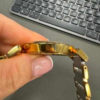 Versace Saatimde Pil Değişimi Sonrası Su Sızıntısı ve Yetersiz Çözüm
