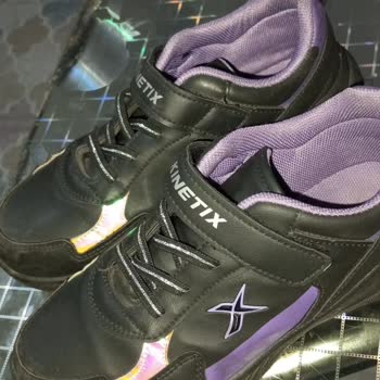 Kinetix Ayakkabı Utandıran Koku Sorunu