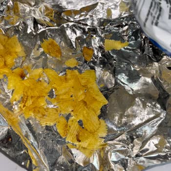 Cips Paketinde Solucan Şoku