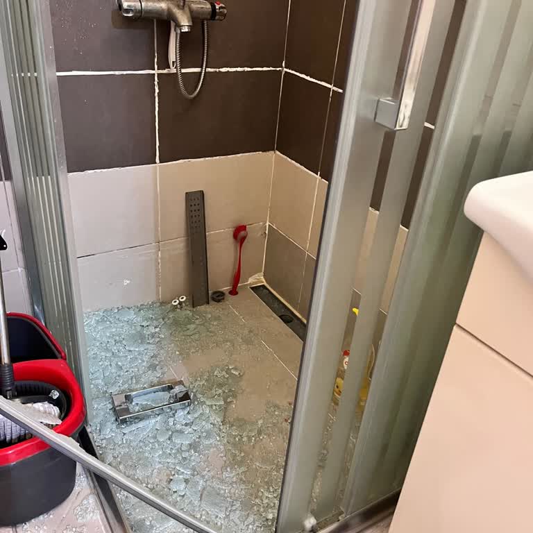 Cam Duşakabin İhmali: Çocuğum Tehlikede