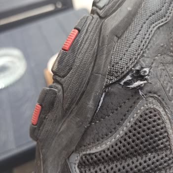 Skechers Ayakkabıda Hayal Kırıklığı: Çakma Ürün Daha İyi