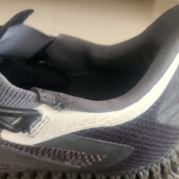 Adidas Ayakkabı Kullanıcı Hatası İddiası ve Mağduriyet