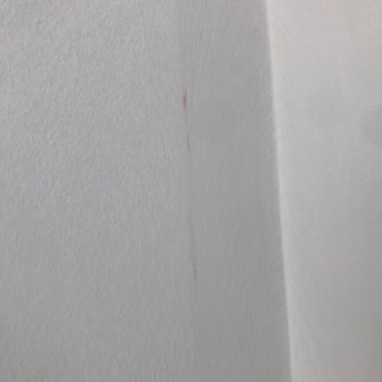 Filli Boya ile Kum Beyazı Boya Sorunu: Kırmızı Lekeler ve Eksper Bekleme Süresi