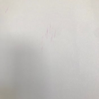 Filli Boya ile Kum Beyazı Boya Sorunu: Kırmızı Lekeler ve Eksper Bekleme Süresi