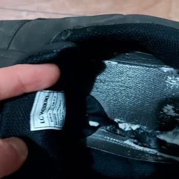 Spor Ayakkabının Kısa Sürede Bozulması ve Müşteri Hizmetleri Sorunu