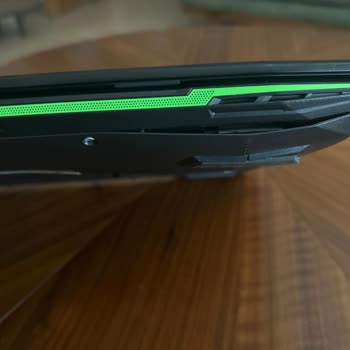 Şişen Batarya Tehlikesi: Ücretsiz Değişim Talebi