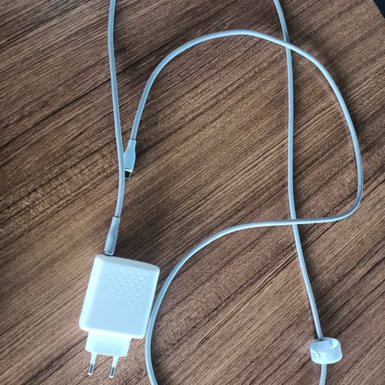 BİM Pahalı Şarj Aletinde Hayal Kırıklığı