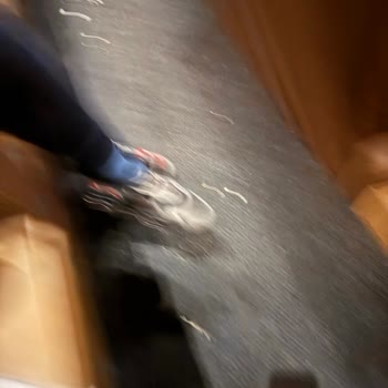 Sinema Salonunda Temizlik ve Hizmet Eksikliği