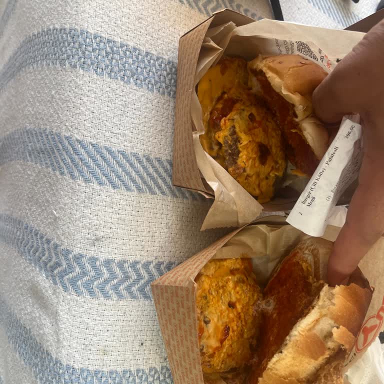 Köfteci Yusuf'ta Sürekli Soslu Hamburger Sorunu