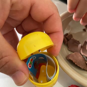 Boş Çıkan Ozmo Sürpriz Yumurta Kızımı Üzdü