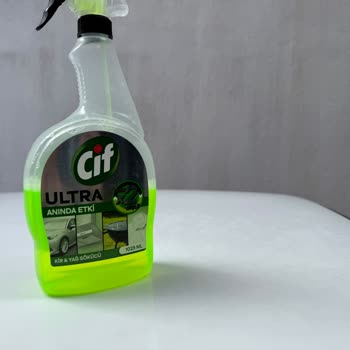 Araç Temizleyici Kimyasal Lekeler Bıraktı