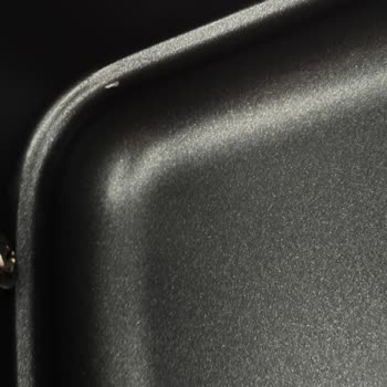 Tefal Airfryer'da Beklenmedik Soyulma Problemi