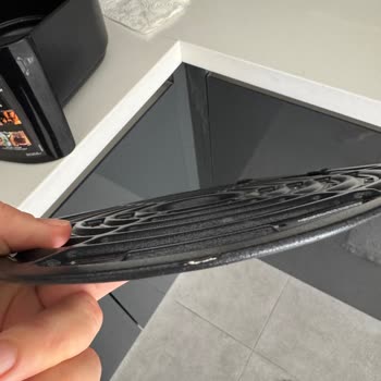 Tefal Airfryer'da Beklenmedik Soyulma Problemi