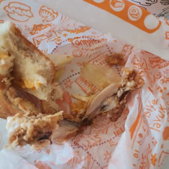 Popchiken Burger'de Şok: Tavuk Kanadı Tehlikesi!