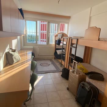 Özel Okulda Kayıt Silme ve Yurt Sorunları