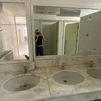 Özel Okulda Kayıt Silme ve Yurt Sorunları