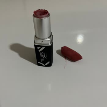 Kırık Ruj Hayal Kırıklığı