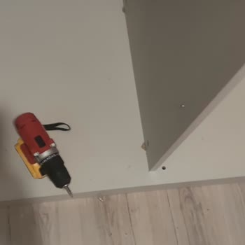 Enza Home'dan Aldığım Yatak Odası Takımı: Eksik ve Hasarlı Teslimat Sorunu