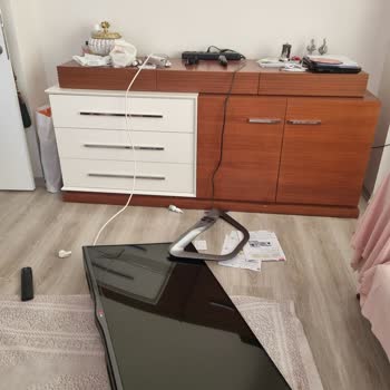 Televizyonun Ayaklarından Ayrılması ve Güvenlik Endişesi