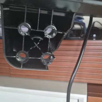 Televizyonun Ayaklarından Ayrılması ve Güvenlik Endişesi