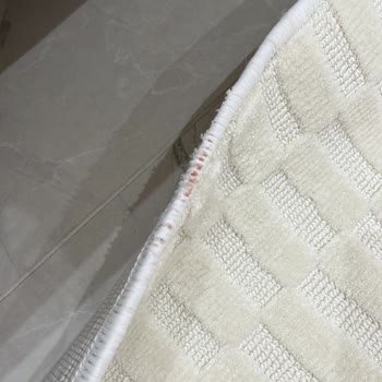 Yeni Halıda Lekeler ve Overlok Sorunu