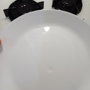 IKEA Çeyizlik Tabak Setinde Üretim Hatası Şoku