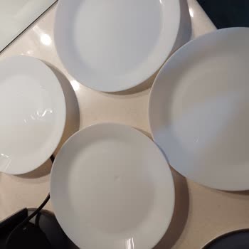 IKEA Çeyizlik Tabak Setinde Üretim Hatası Şoku