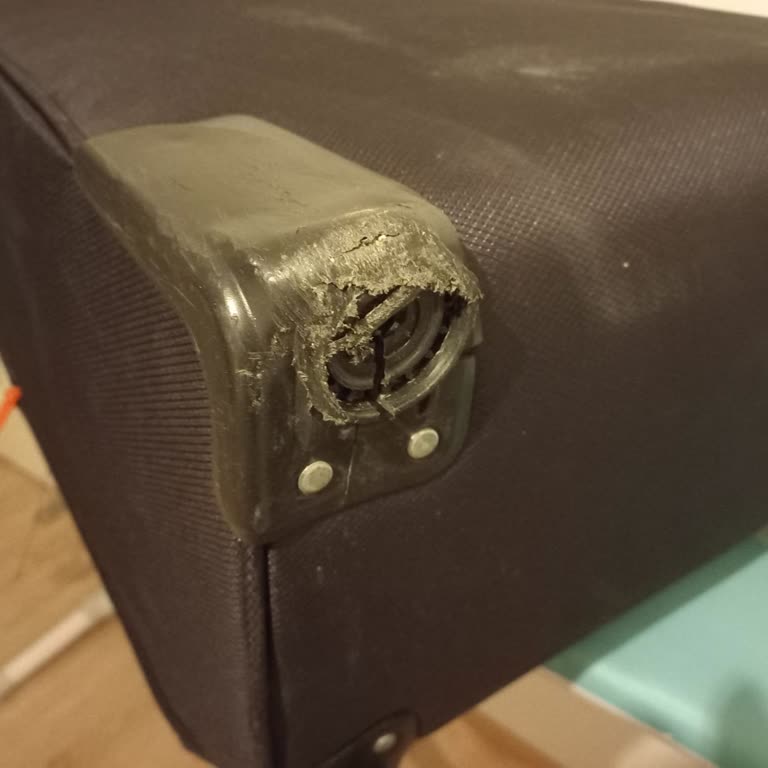 Sunexpress Valiz Hasarı ve Yetersiz Çözüm Süreci