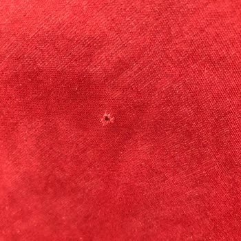 Defolu ve Kalitesiz Nevresim: Taç Markasına Yakışmayan Ürün