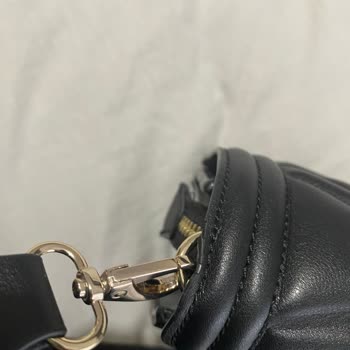 Valentino Çantamda Çözülmeyen Sorun