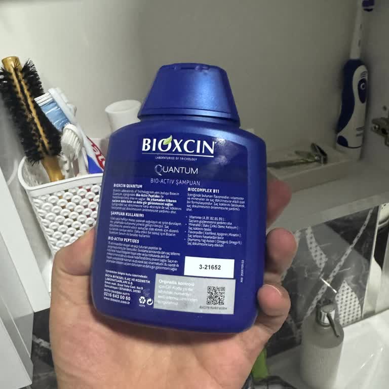 Bioxcin Şampuan ile Kepek Sorunu ve Saç Dökülmesi