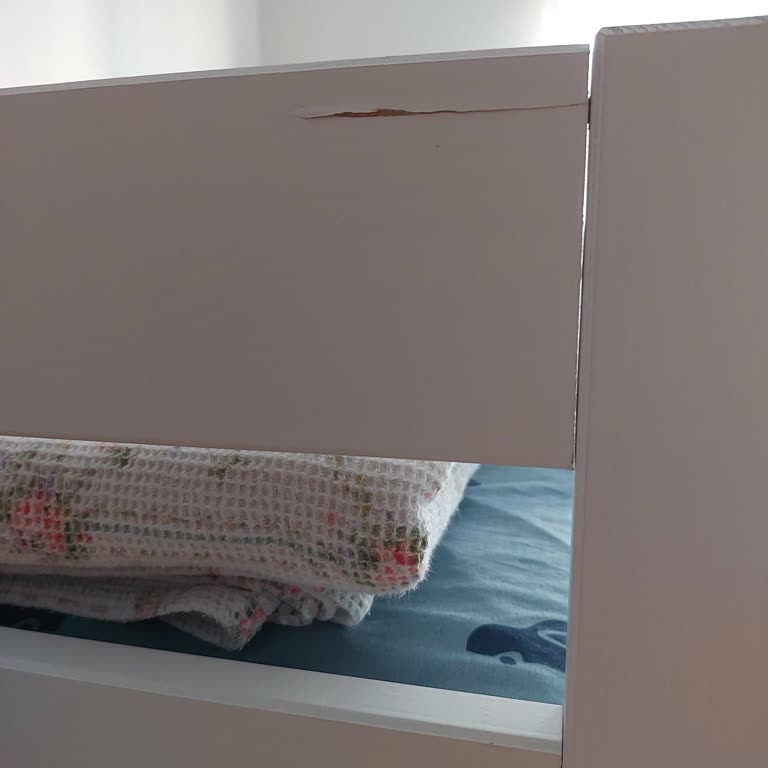 IKEA'dan Aldığım Ranza Çatlak Çıktı ve Değişim Süreci Uzadı