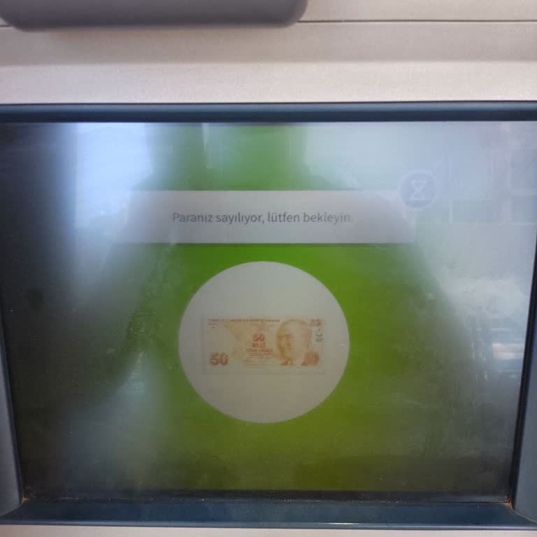 ATM'de Sıkışan Para ve Kapatılan Kart Sorunu