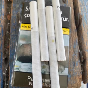 Parliament Sigaralarında Sarı Lekeler ve Kalite Endişesi