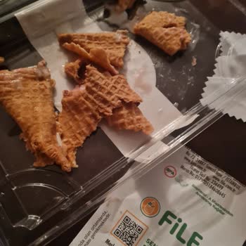 File Market Bozuk Kornetler Çocukları Hasta Etti!