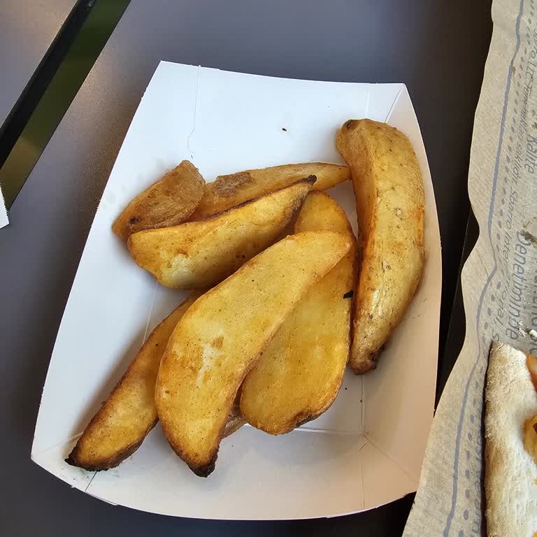 Sbarro Pizza'da Baharat Ve Hizmet Eksikliği