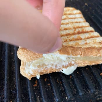 Tatvan BİM'de Kalitesiz Kaşar Deneyimi