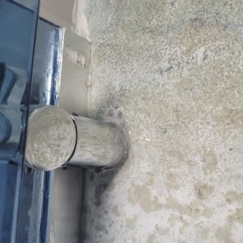 İzmirdusakabin Kötü İşçilik Yetersiz Hizmet!