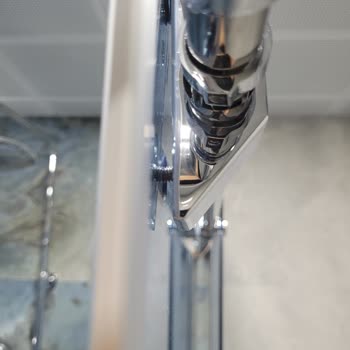 İzmirdusakabin Kötü İşçilik Yetersiz Hizmet!