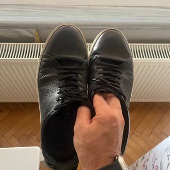 Garanti Süresi Dolan Ayakkabının Hızla Aşınması