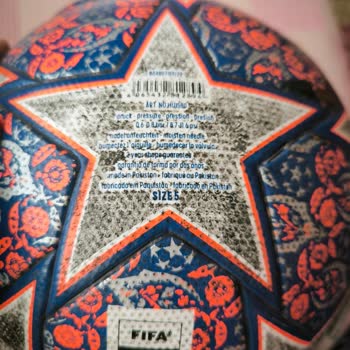 Kalitesiz Futbol Topu ve İade Süreci Sorunu