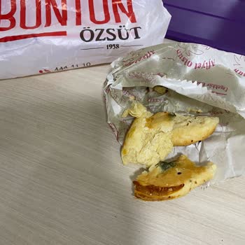 Küflü Poğaça Şoku: Yenikapı Özsüt'te Hayal Kırıklığı
